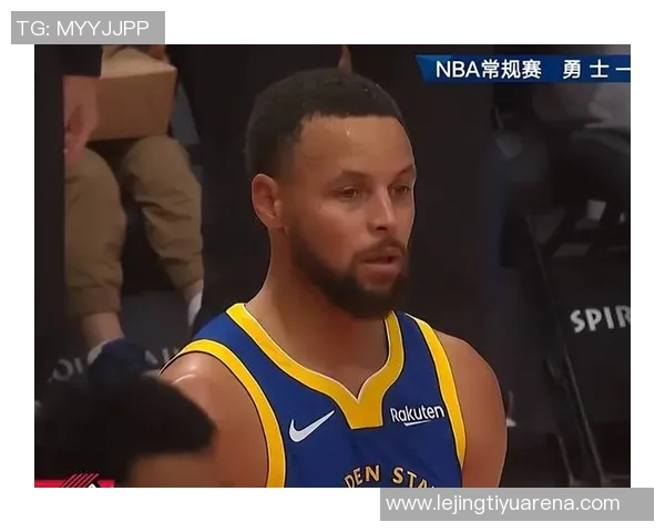 勇士半场微弱领先开拓者库里表现抢眼巴特勒状态低迷未得分 勇士半场微弱领先开拓者库里表现抢眼巴特勒状态低迷未得分